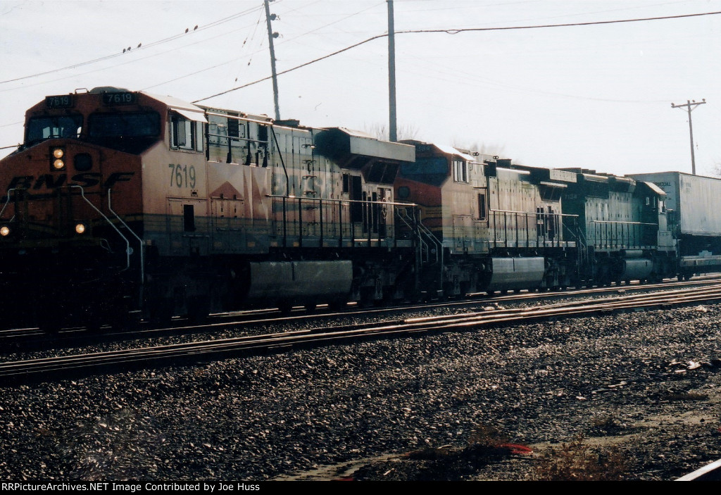 BNSF 7619 West